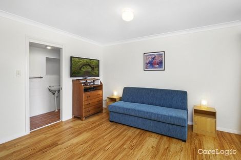 Property photo of 34 Sandpiper Place Green Point NSW 2251