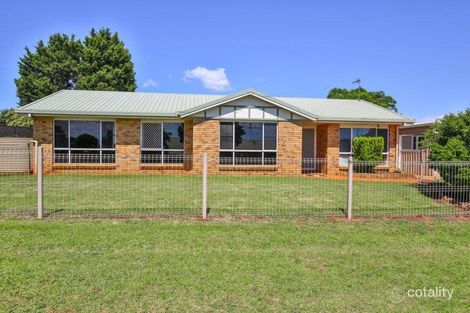 40 Earhart St, Wilsonton, QLD 4350
