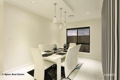 Property photo of 8 Power Ridge Oran Park NSW 2570