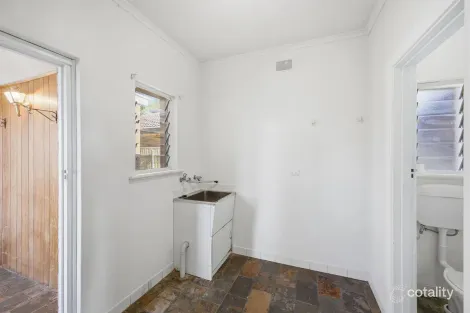 Property photo of 2 Swindon Street Clearview SA 5085