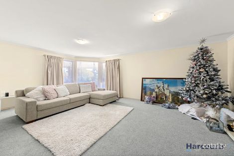 Property photo of 4 Baird Court Blackburn South VIC 3130