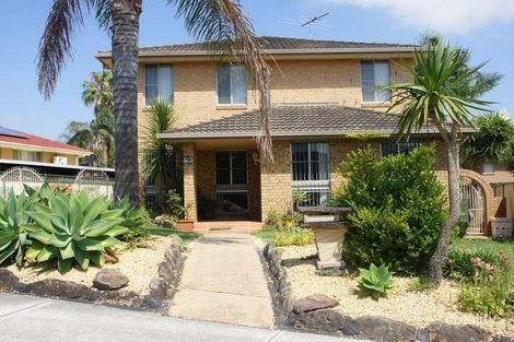 Property photo of 11 Bicane Close Edensor Park NSW 2176