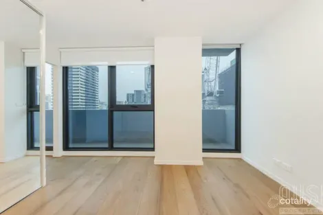 Property photo of 902/8 Sutherland Street Melbourne VIC 3000