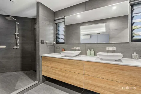 Property photo of 6 Yonga Street Balmoral QLD 4171