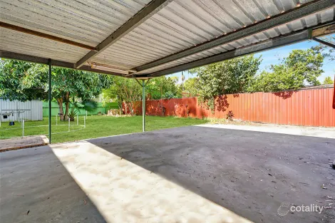 Property photo of 98 Station Road Loganlea QLD 4131