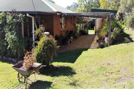 Property photo of 11 Three Mile Road Crows Nest QLD 4355