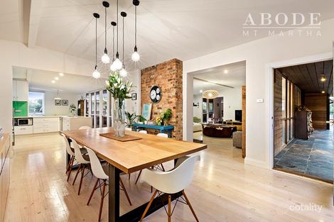 Property photo of 18 Matthew Street Mount Martha VIC 3934