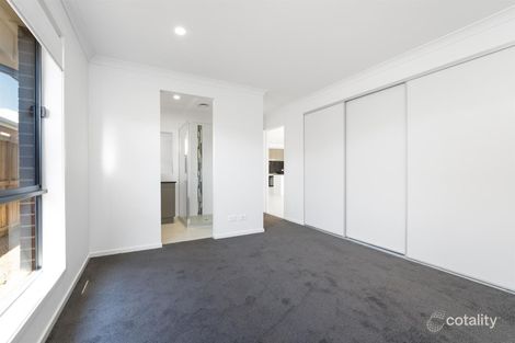 Property photo of 28 Callistemon Circuit Lara VIC 3212