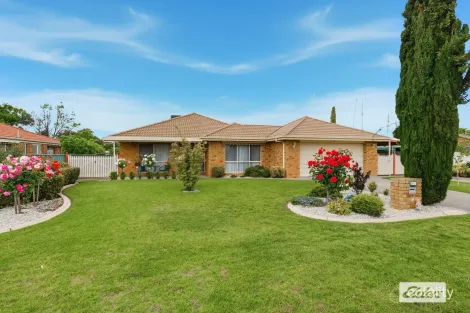 136 High St, Howlong, NSW 2643