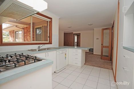 Property photo of 19 Jacaranda Drive Jerrabomberra NSW 2619