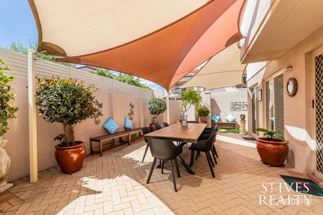 Property photo of 11/160 West Coast Drive Sorrento WA 6020