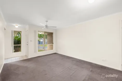 Property photo of 11 Crelga Court Merrimac QLD 4226