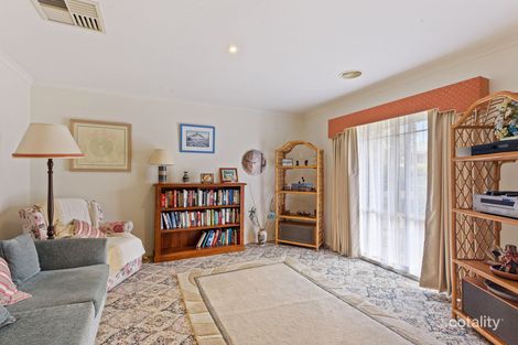 Property photo of 16 Ellesmere Terrace Strathdale VIC 3550