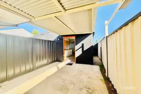8 Bladon Way, Swan View, WA 6056