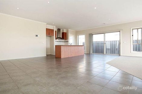 Property photo of 8 Circuit Drive Truganina VIC 3029