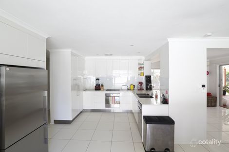 22 Creek Rd, Noosaville, QLD 4566