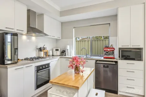 Property photo of 3/4 Farne Close Warwick WA 6024