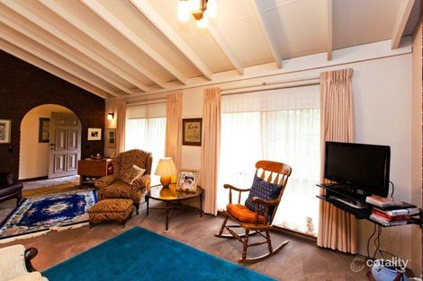 Property photo of 4 Wood Court Lesmurdie WA 6076