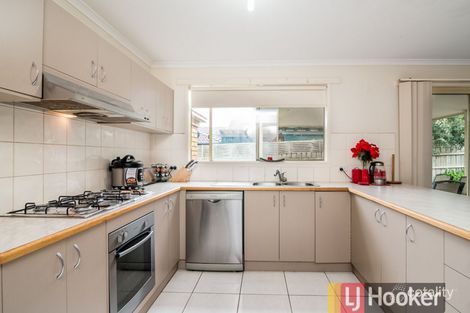 Property photo of 18 Nirringa Drive Hampton Park VIC 3976