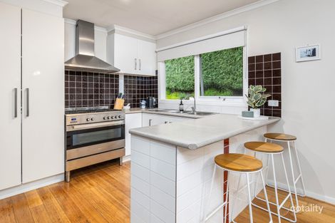 Property photo of 4 Warrain Avenue Rosebud VIC 3939