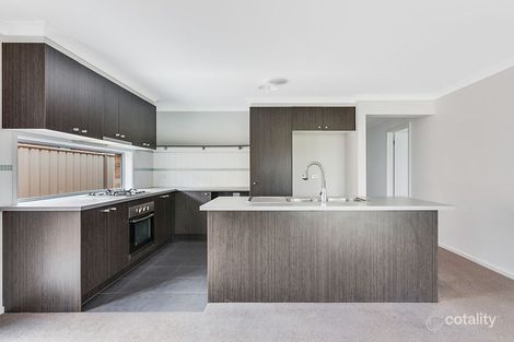 Property photo of 46 Fantail Way Brookfield VIC 3338