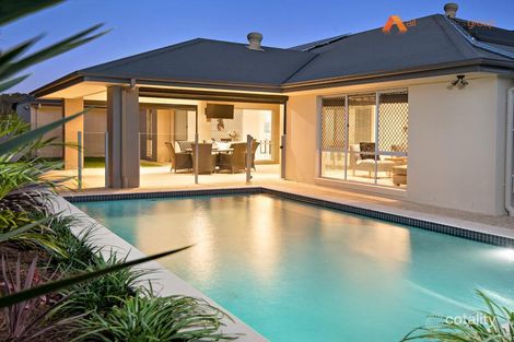 Property photo of 11 Canopy Court Brookwater QLD 4300
