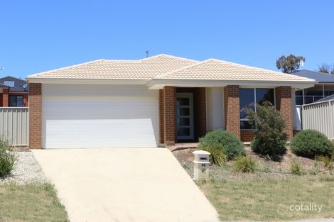 Property photo of 12 Tununga Circuit Kangaroo Flat VIC 3555