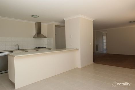 Property photo of 12 Tununga Circuit Kangaroo Flat VIC 3555