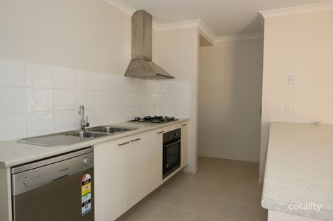Property photo of 12 Tununga Circuit Kangaroo Flat VIC 3555