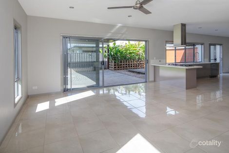 Property photo of 10 Gainsborough Crescent Peregian Springs QLD 4573