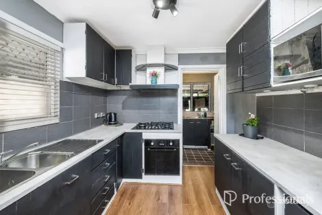 Property photo of 27 Scanlon Way Lockridge WA 6054