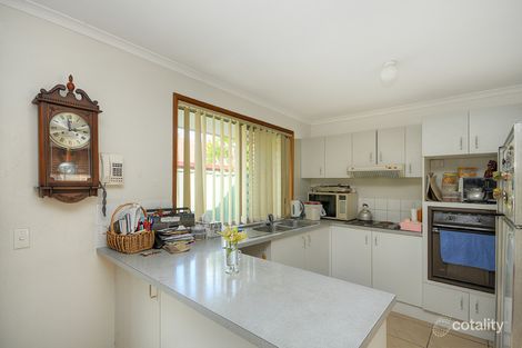 Property photo of 2/5 Ruth Anne Close Labrador QLD 4215