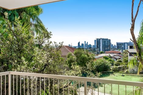 Property photo of 3/233 Cavendish Road Coorparoo QLD 4151