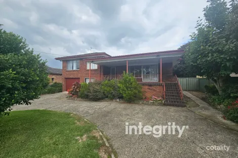 11 Meroo St, Bomaderry, NSW 2541