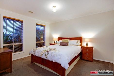 Property photo of 10 Phillips Court Mount Martha VIC 3934
