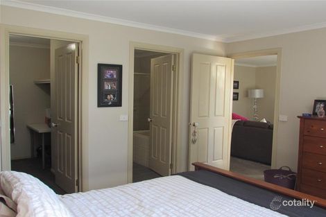 Property photo of 2/23 Guelph Street Somerville VIC 3912