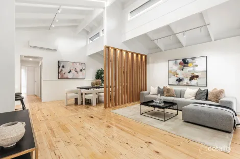 Property photo of 11 Ezard Close Berwick VIC 3806