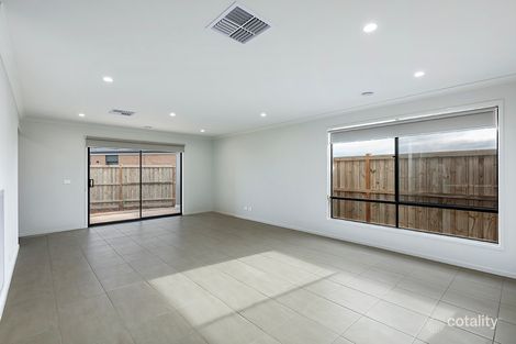 Property photo of 19 Tiverton Terrace Werribee VIC 3030