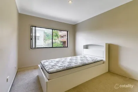 Property photo of 18 Wilson Street West End QLD 4101