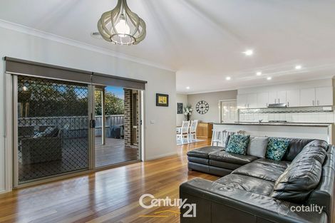 Property photo of 31 Arthur Phillip Drive Pakenham VIC 3810