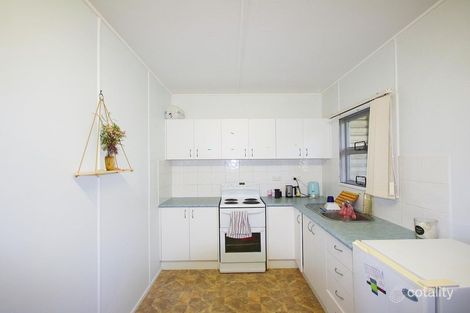 2/2 Tahiti Ave, Palm Beach, QLD 4221