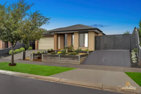 Property photo of 3 Areca Street Drouin VIC 3818