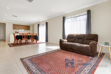 Property photo of 16 Duloe Rise Cobblebank VIC 3338