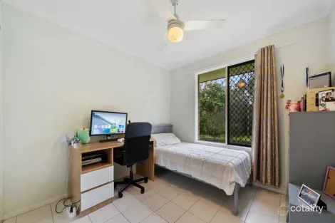 Property photo of 40 Neilson Crescent Riverview QLD 4303