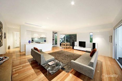 10 Kent St, Windsor, VIC 3181