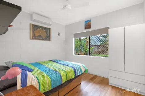 Property photo of 15 Beagle Close Bentley Park QLD 4869