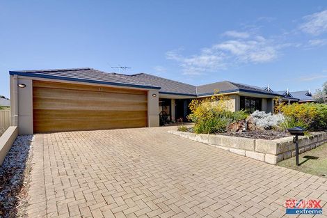 Property photo of 11 Lynnburn Pass Carramar WA 6031