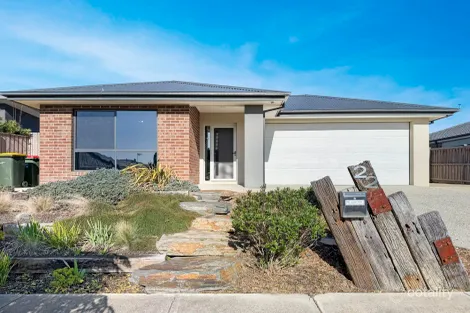 22 Samwell St, Charlemont, VIC 3217