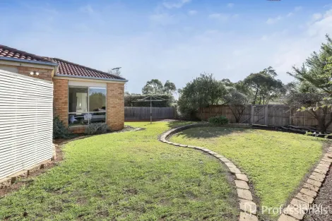 Property photo of 30 Pinnacle Crescent Brookfield VIC 3338