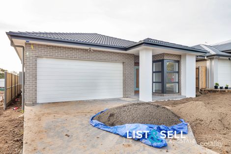 29 Merino Cres, Bradbury, NSW 2560